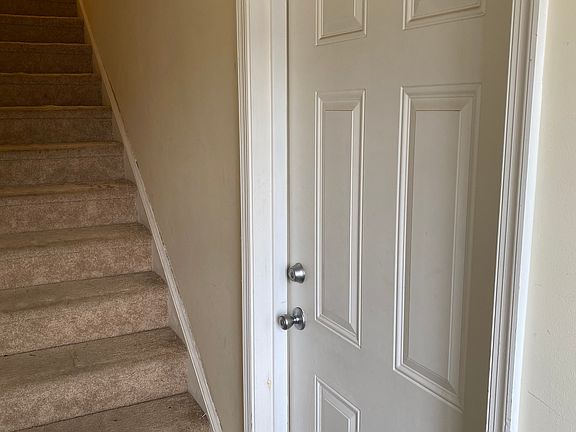 Entrance to the apartment (front)