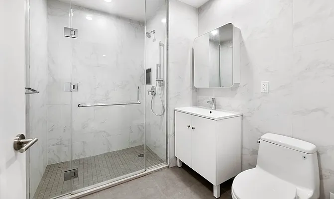 Rented by REAL New York | media 40