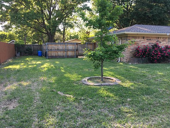 5th image of 2917 Columbine Dr