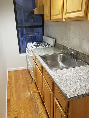 Rented by Matthew Gros-Werter, LREB  | media 10