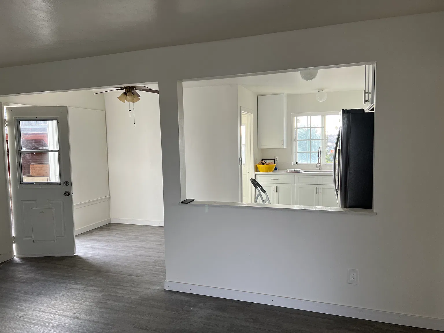 3 bed, $3,000 — Photo 2