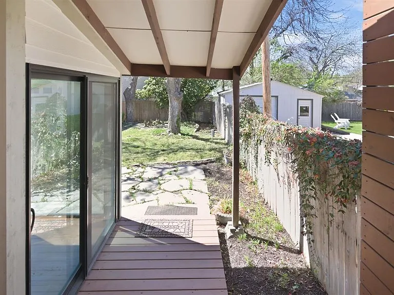 2516 Shirley Ave — Photo 36