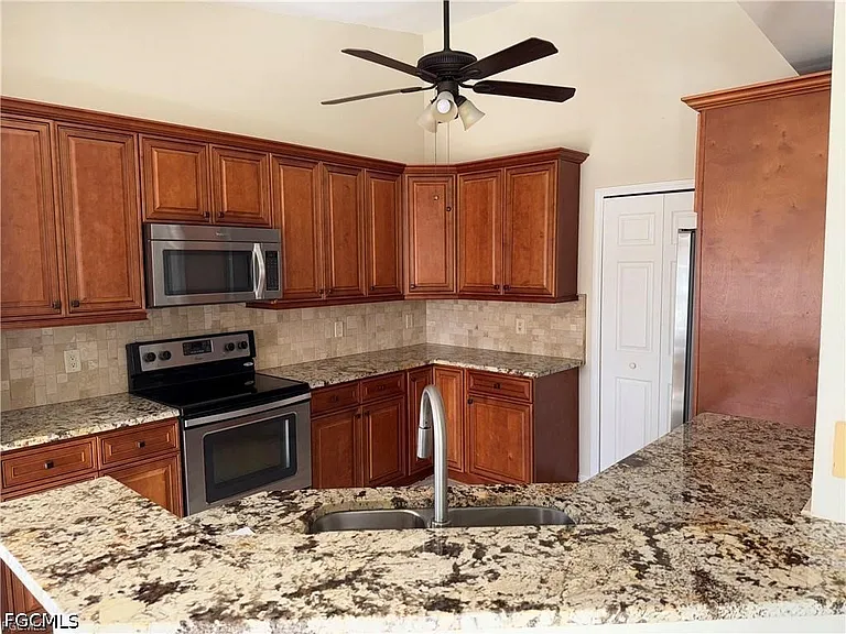 14860 Crystal Cove Ct #304 — Photo 7