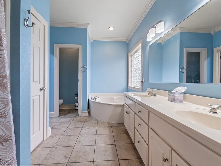 108 Bouriese Cir — Photo 30