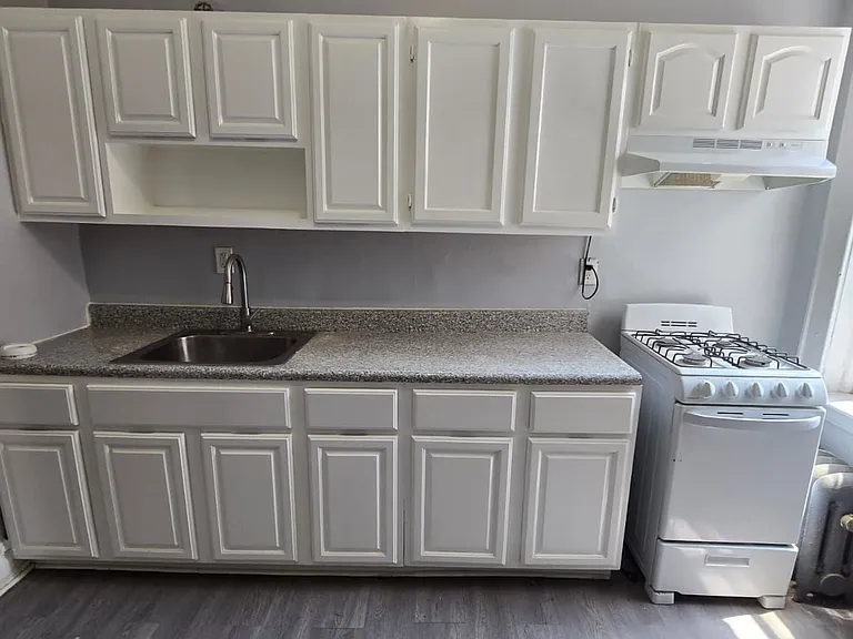 94 Fairmount Ter #418 — Photo 3