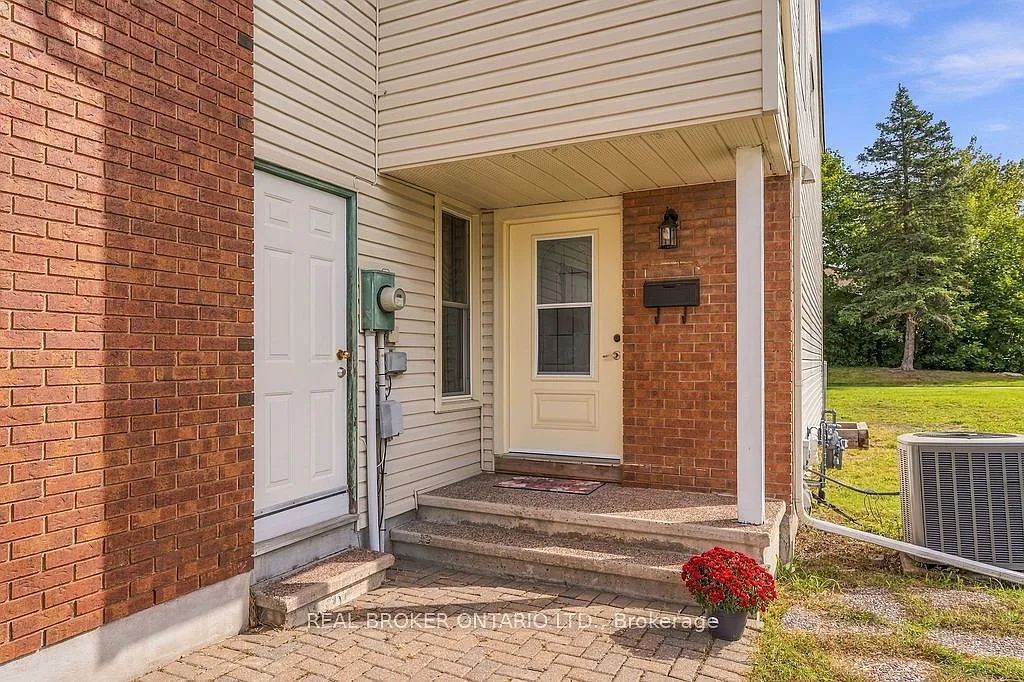 3 bed, $2,650 — Photo 3