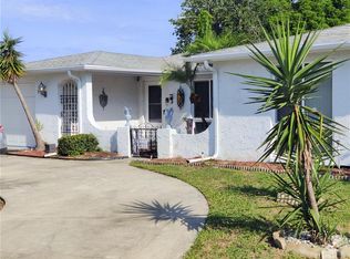 7005 King Arthur Dr, Port Richey, FL 34668