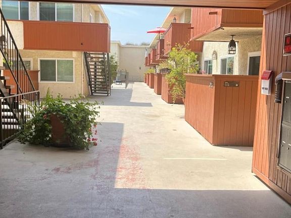 4th image of 5221 Zelzah Ave APT 105