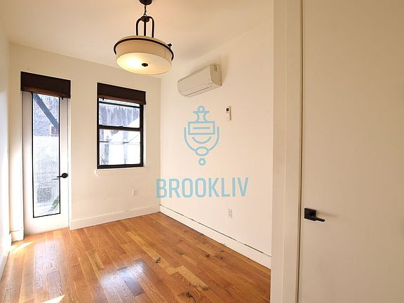 4th image of 1426 Dekalb Ave APT 3R