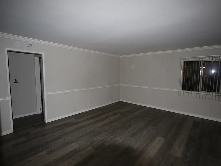 210 W Lemon Ave — Photo 21