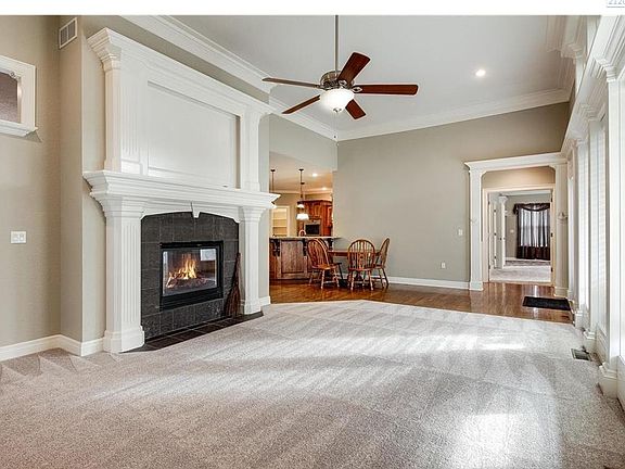 3rd image of 4244 NE Tremont Ct