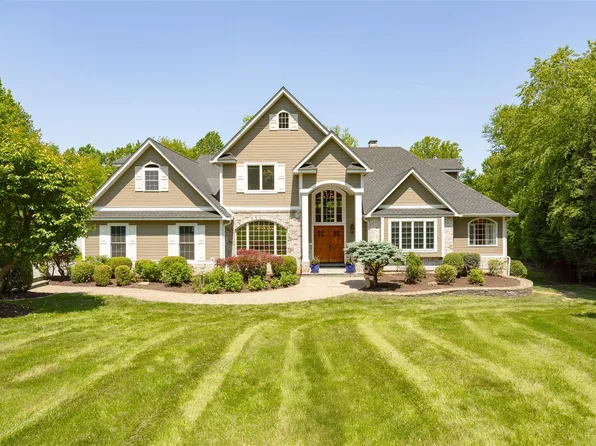 31 Edward Road, Hopewell Junction, NY 12533
