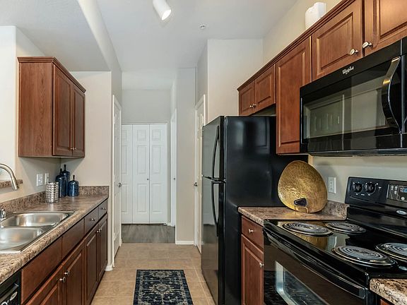 2c2 1140 SQFT 2 Bed 2 Bath