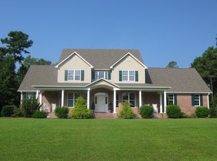 408 Headwaters Dr, Hampstead, NC 28443