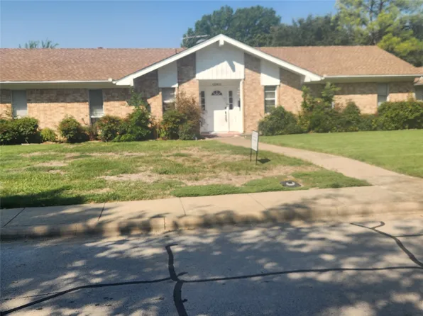 12911 Mitchwin Rd, Farmers Branch, TX 75234