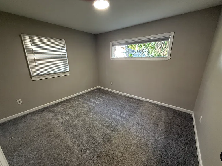 8025 Robinson St — Photo 10