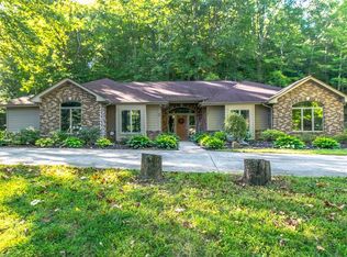 7057 Jordan Ln, Nashville, IN 47448