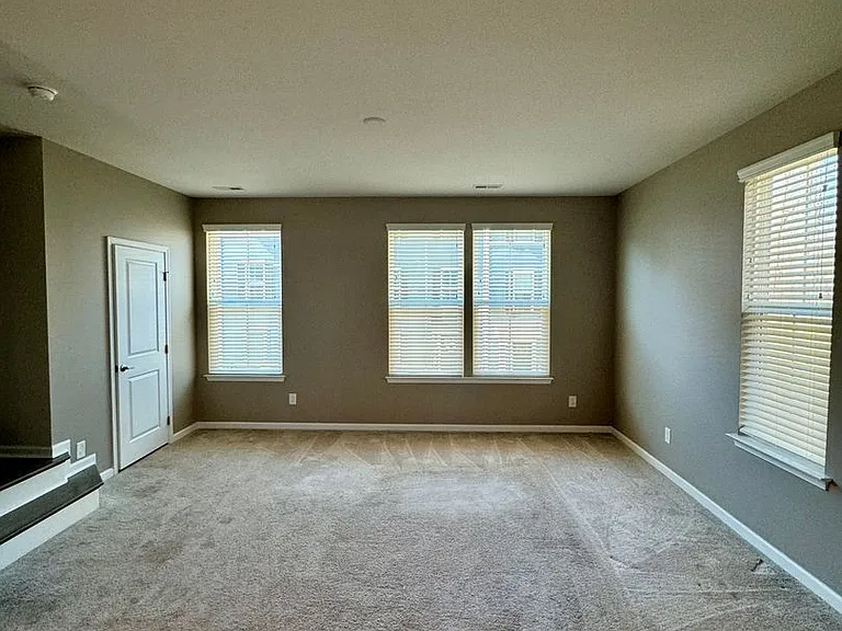 1214 Ashbury St — Photo 10