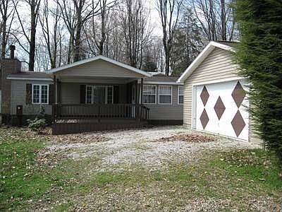 1st image of 2875 Maple Dr