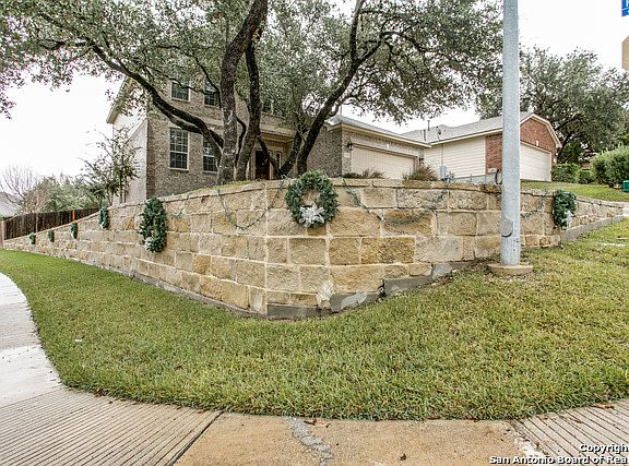 2nd image of 7934 Live Oak Vis
