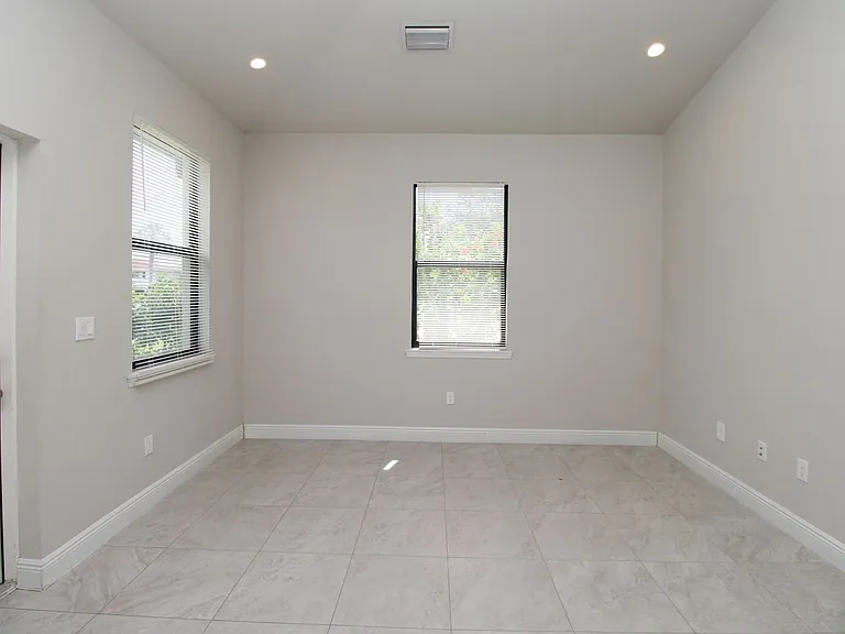 2861 Tropicana Blvd — Photo 6