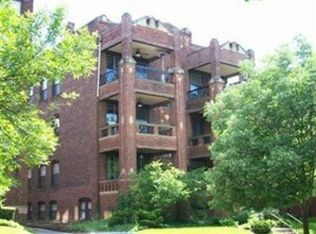 2476 Derbyshire Rd APT 3, Cleveland Heights, OH 44106