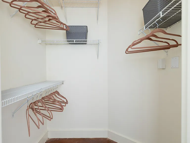 Sabine Street Lofts — Photo 39