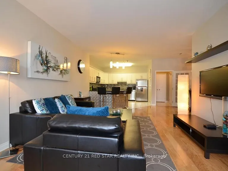 630 Main St E #202 — Photo 3