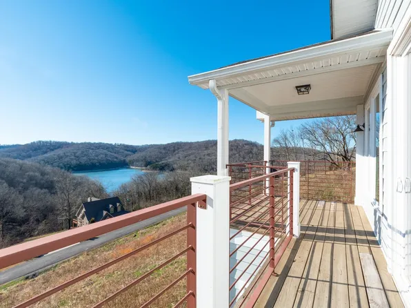 132 Highbridge Dr, Smithville, TN 37166