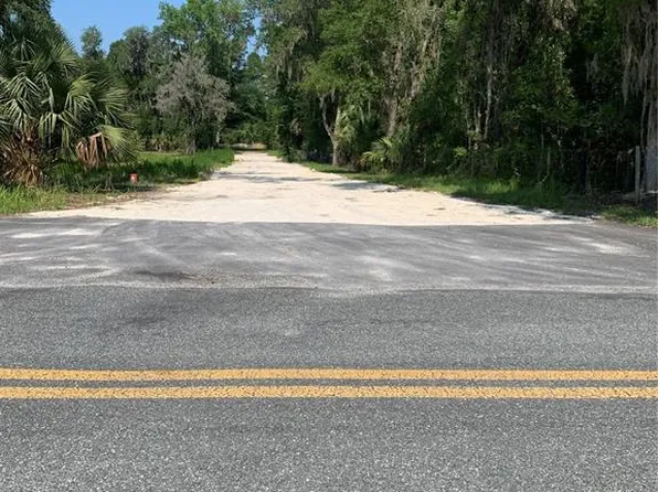 15880 1ooth Avenue Rd, Reddick, FL 32686