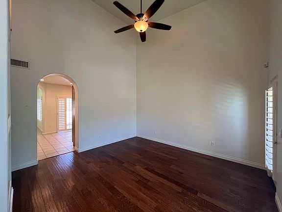 5th image of 233 Villorrio Dr E #33
