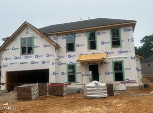 1136 Snowy Peak Ln, Knoxville, TN 37922