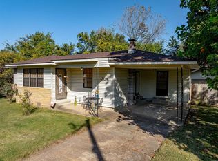 304 Christopher St, Cave City, AR 72521
