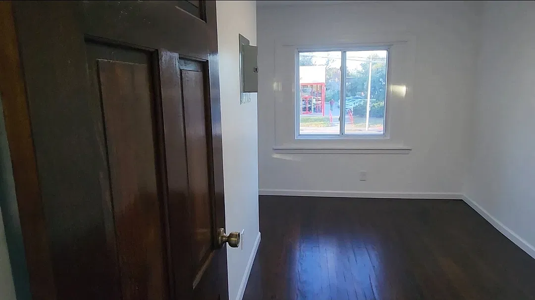 3 bed, $3,200 — Photo 4