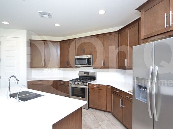 3rd image of 2444 E Kingbird Dr