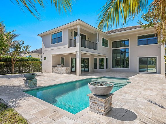 2nd image of 7015 NW 27th Avenue