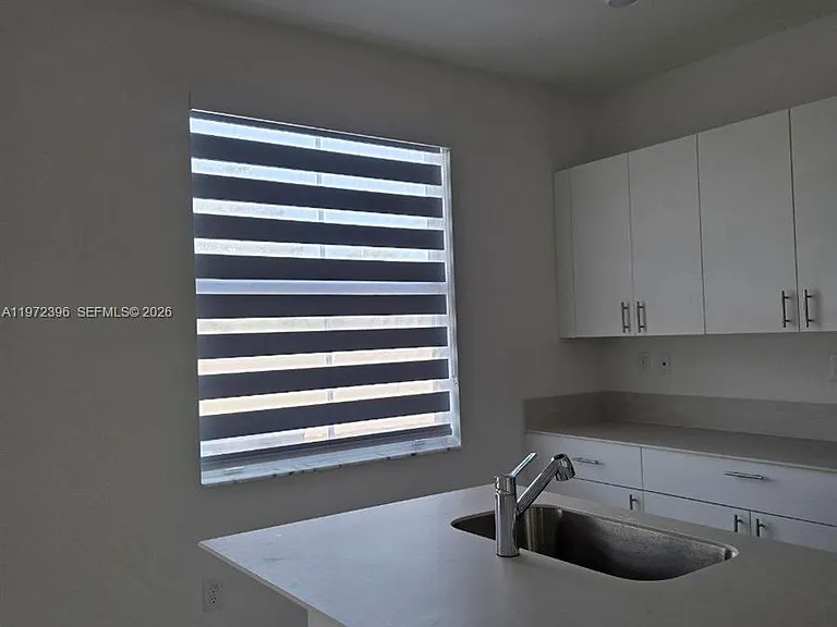 2741 SE 24th Ct #2741 — Photo 5