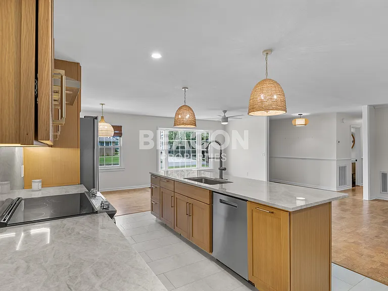 406 W Blackbeard Rd — Photo 34