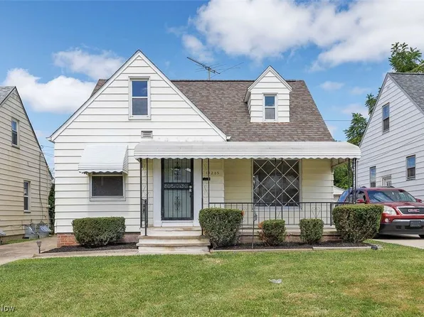 14205 Kennerdown Ave, Maple Heights, OH 44137