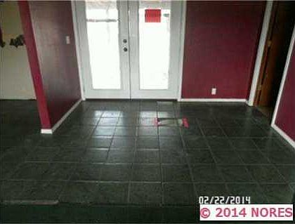 4th image of 106 N Swan Dr