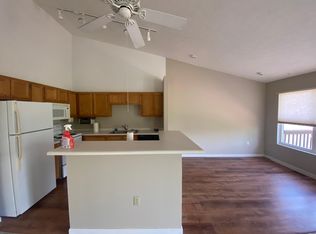 10749 Lake Front Cir, Independence, KY 41051