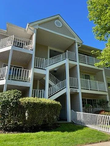 141 Raintree Ln Photo 1