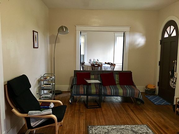 3rd image of 1520 Compton Ave