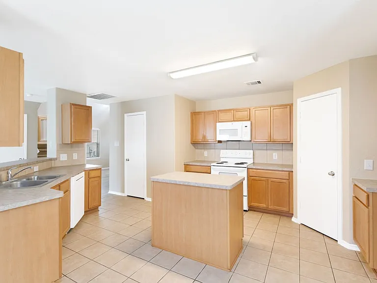 6526 Charles Fld — Photo 15