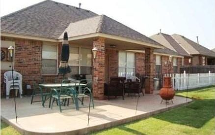 4th image of 17108 Kemble Ln