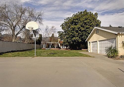 5th image of 12835 Telfair Ave