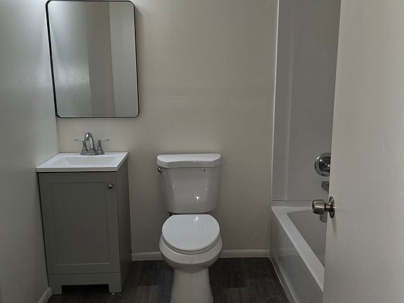 4th image of 116 N Ford St #2
