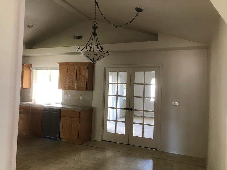 2636 Jeremy St — Photo 3