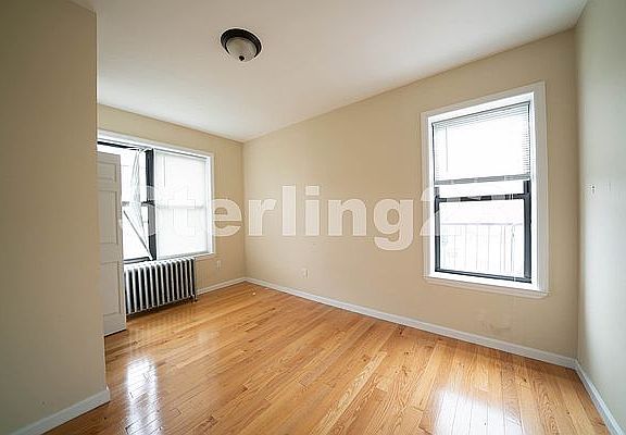 3rd image of 28-02 37th St #4R