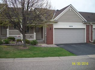 1404 Summit Shores Dr, Burnsville, MN 55306